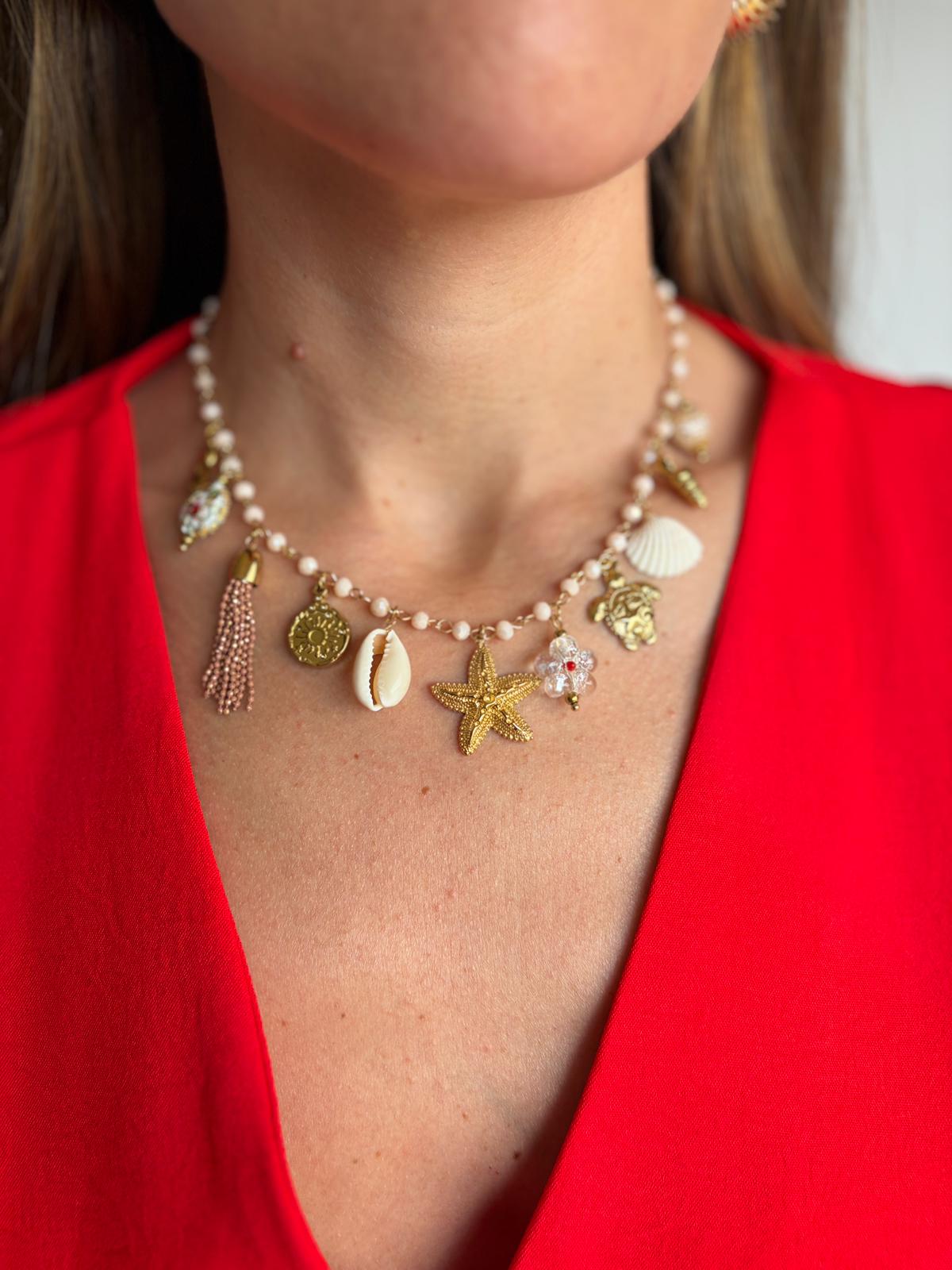 COLLIER MILLA
