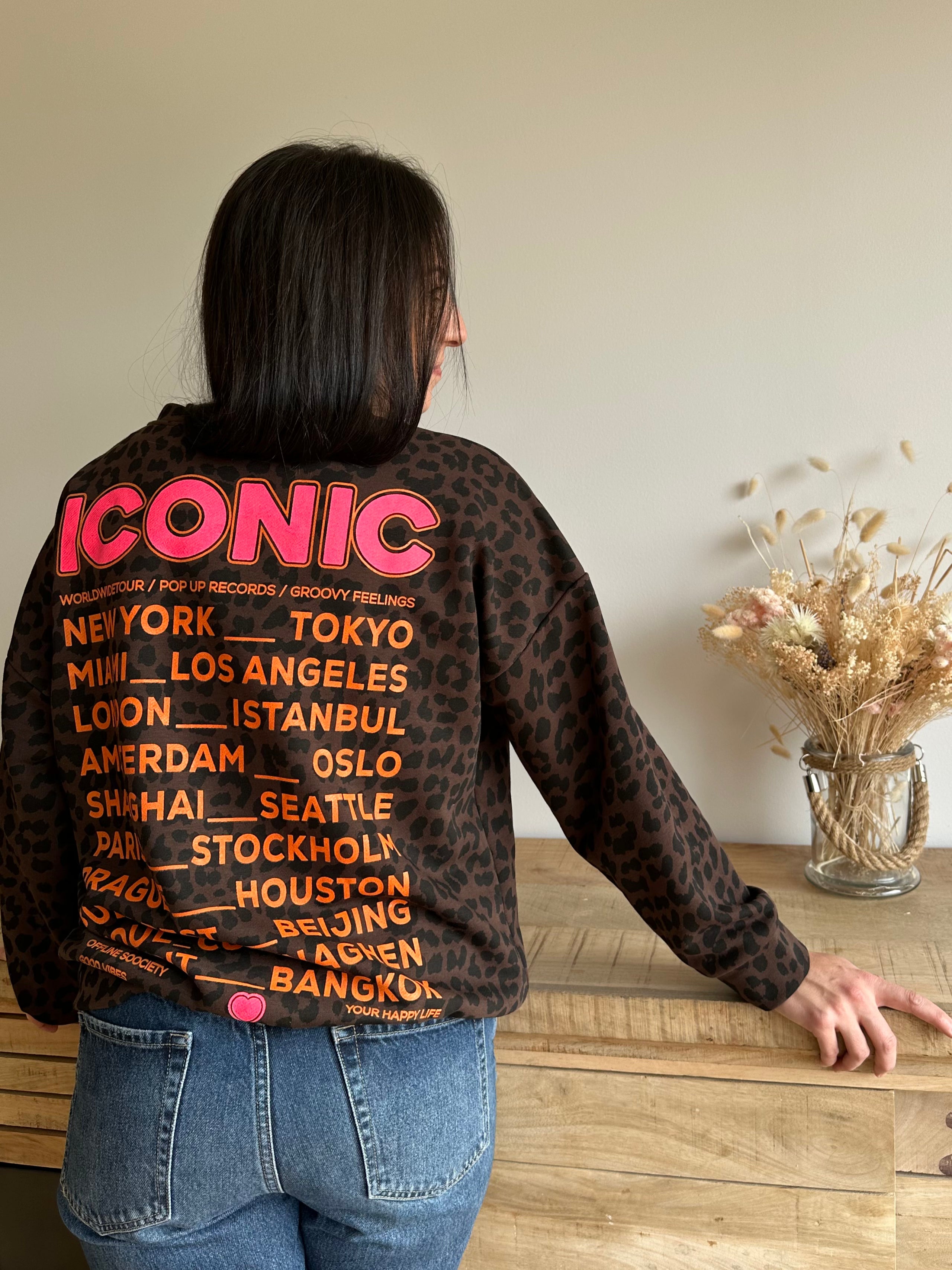 SWEAT ICONIC